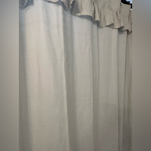 Pottery Barn Belgian Flax Linen Ruffle Shower Curtain - Picture 7 of 7